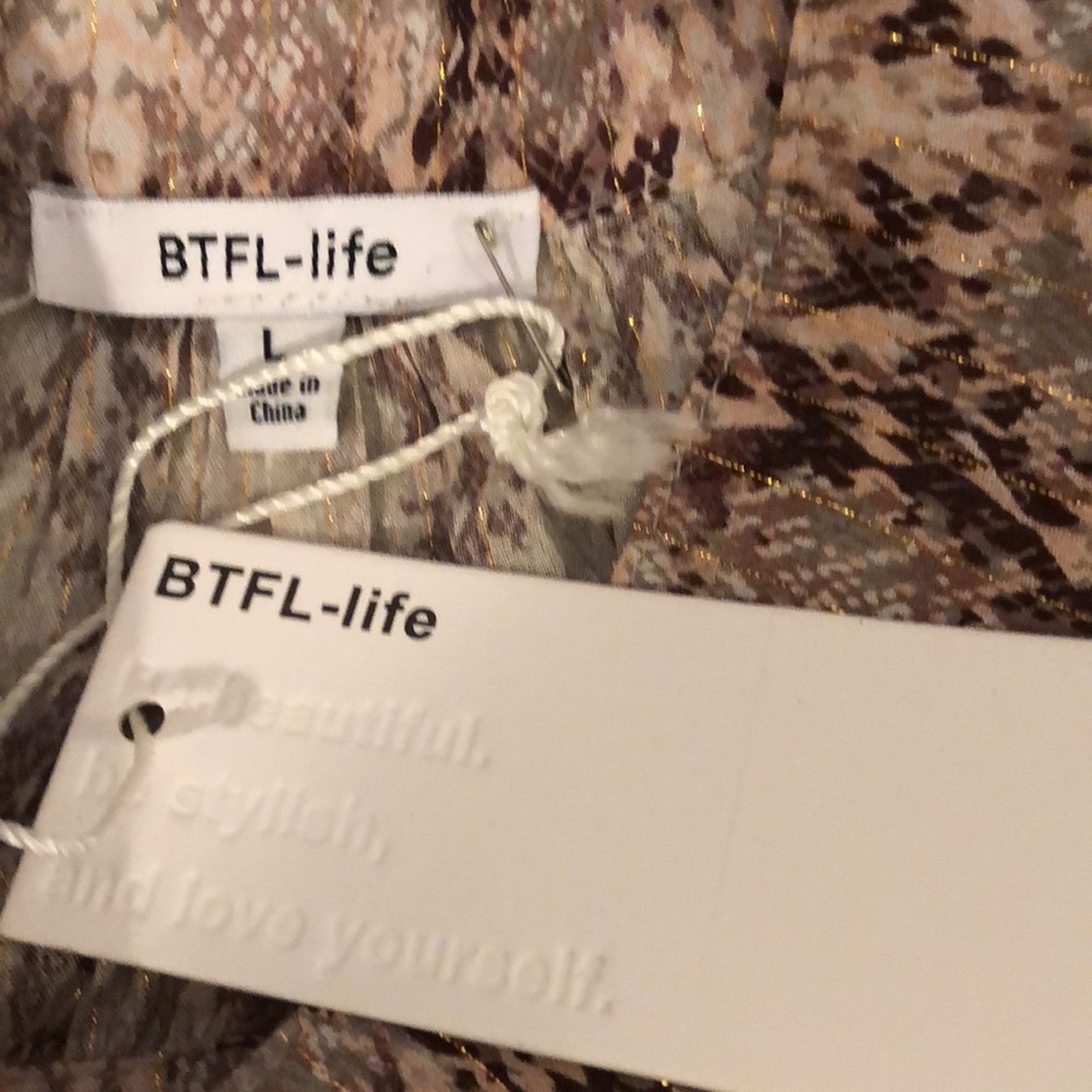Btfl-Life Python Print Button Front Blouse/Nwt - image 4